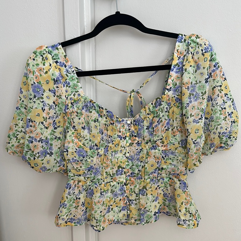 NWT Astr the Label floral top
